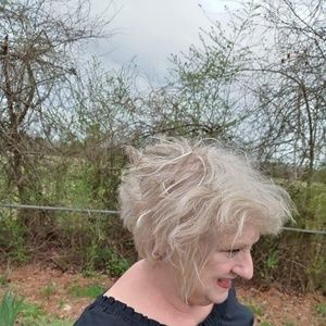 Meet your Posher, Kay